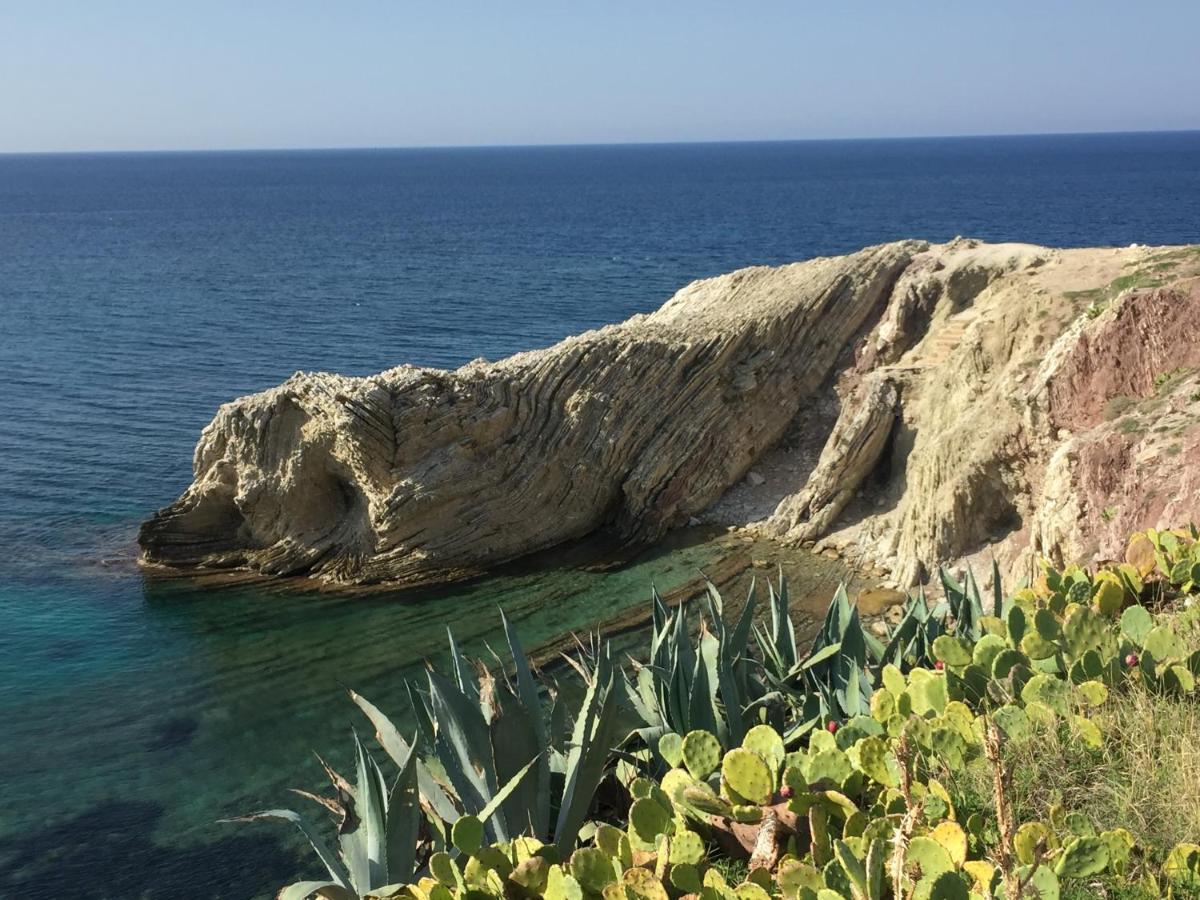 Charm Holiday Terrasini Luaran gambar